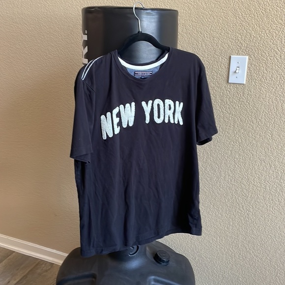 Embroiled New York T-Shirt - Picture 2 of 3